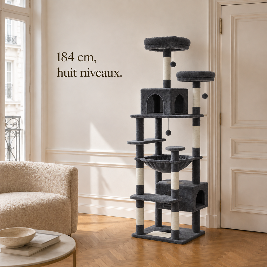 Arbre à chat gris anthracite de 184 cm et huit niveaux, hauteur comparée à la porte du salon