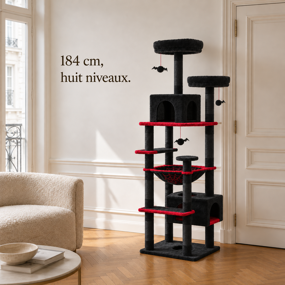 Arbre à chat noir et rouge de 184 cm et huit niveaux, hauteur comparée à la porte du salon